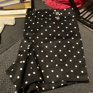NWT WHBM Black 5-inch Shorts with White Polka Dots